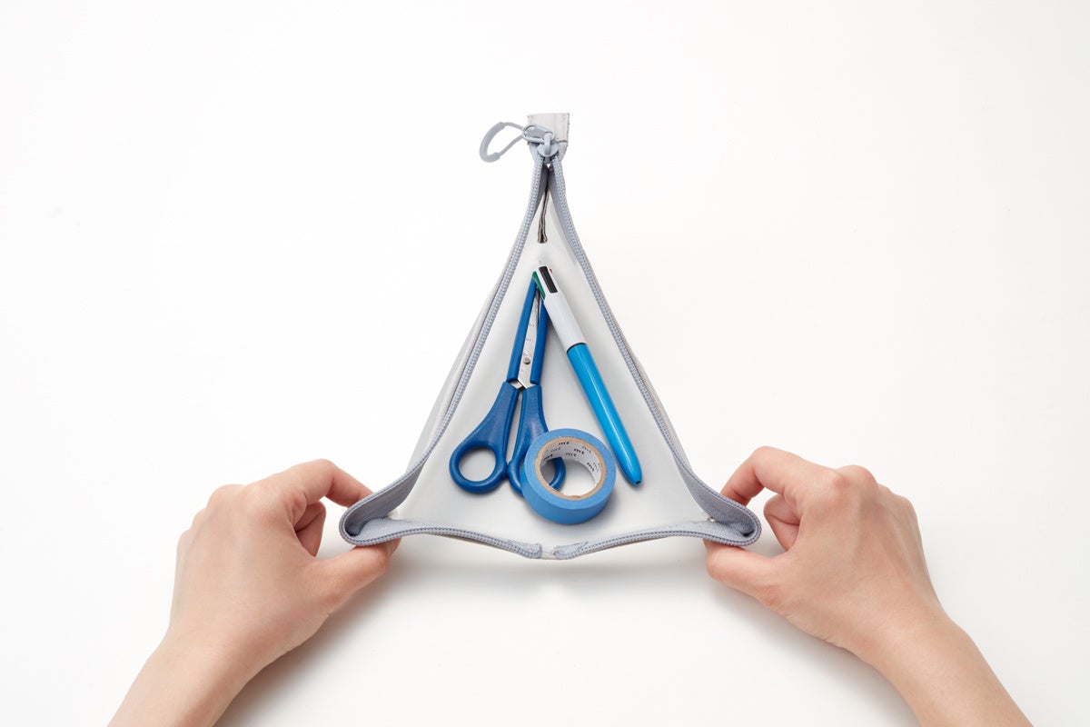 トレーになるポーチ「トライフル」メッシュタイプ発売 | ダイゴー株式