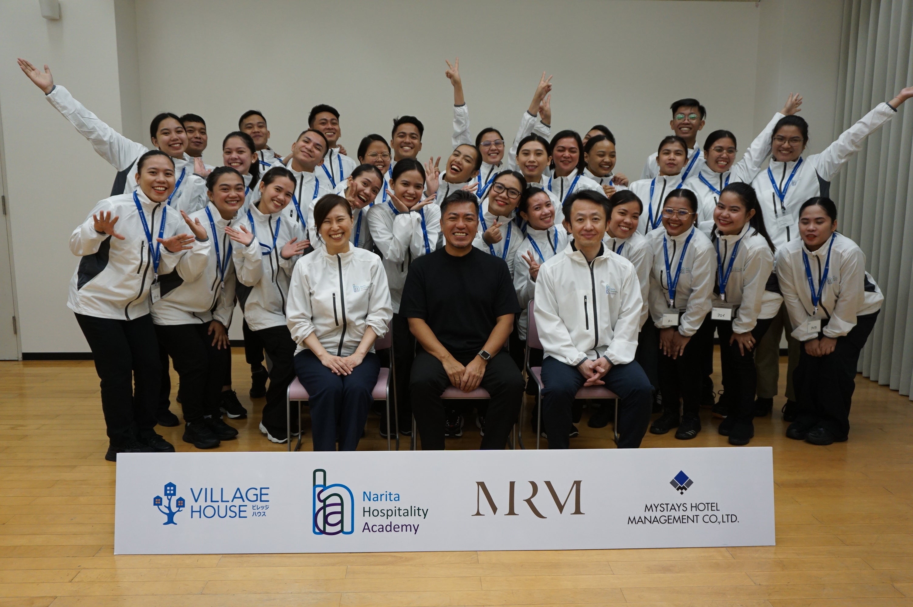 （11月7日の入校式に参加した第2期生フィリピン人技能実習生）