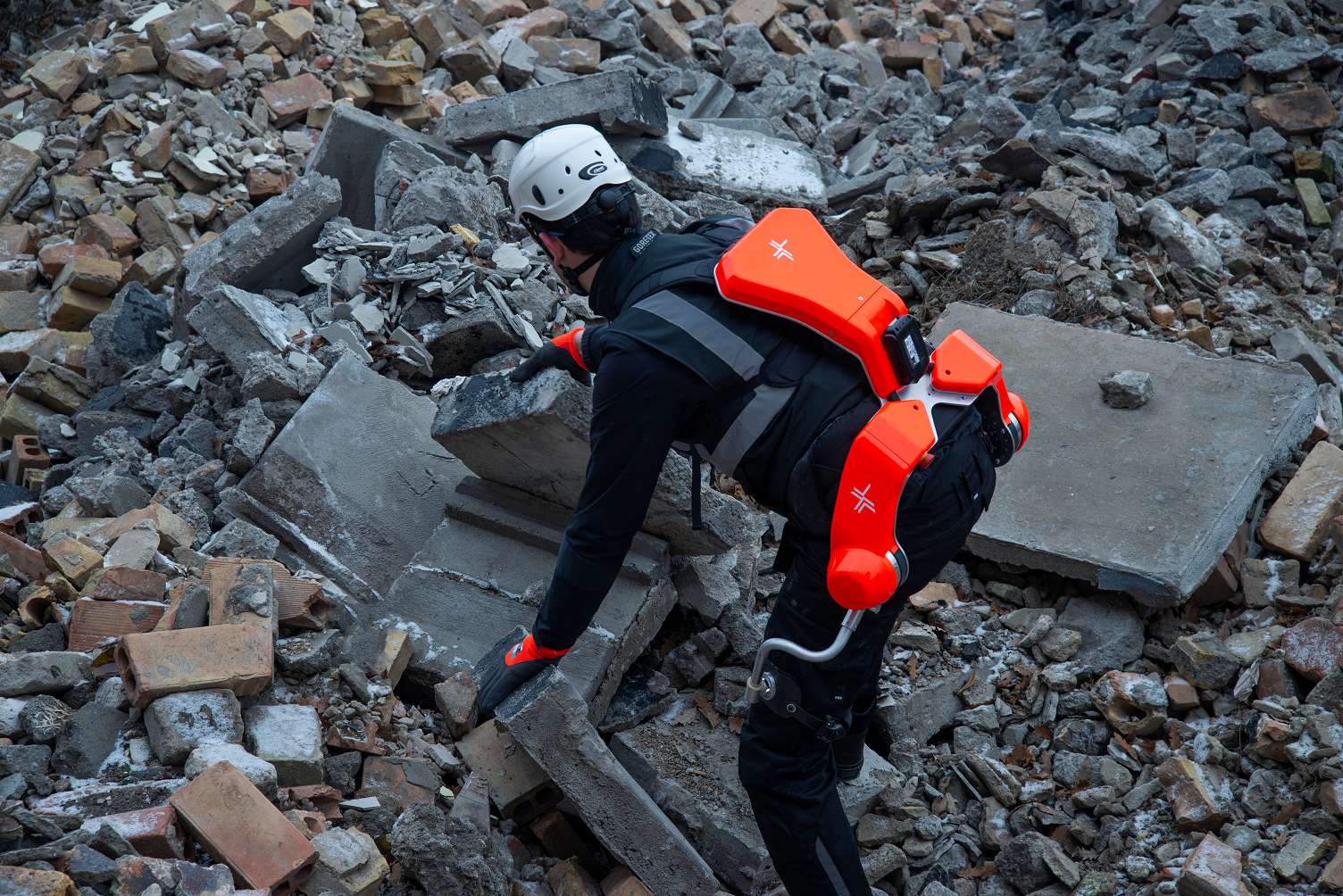 レスキューや防災領域での活躍するパワースーツ