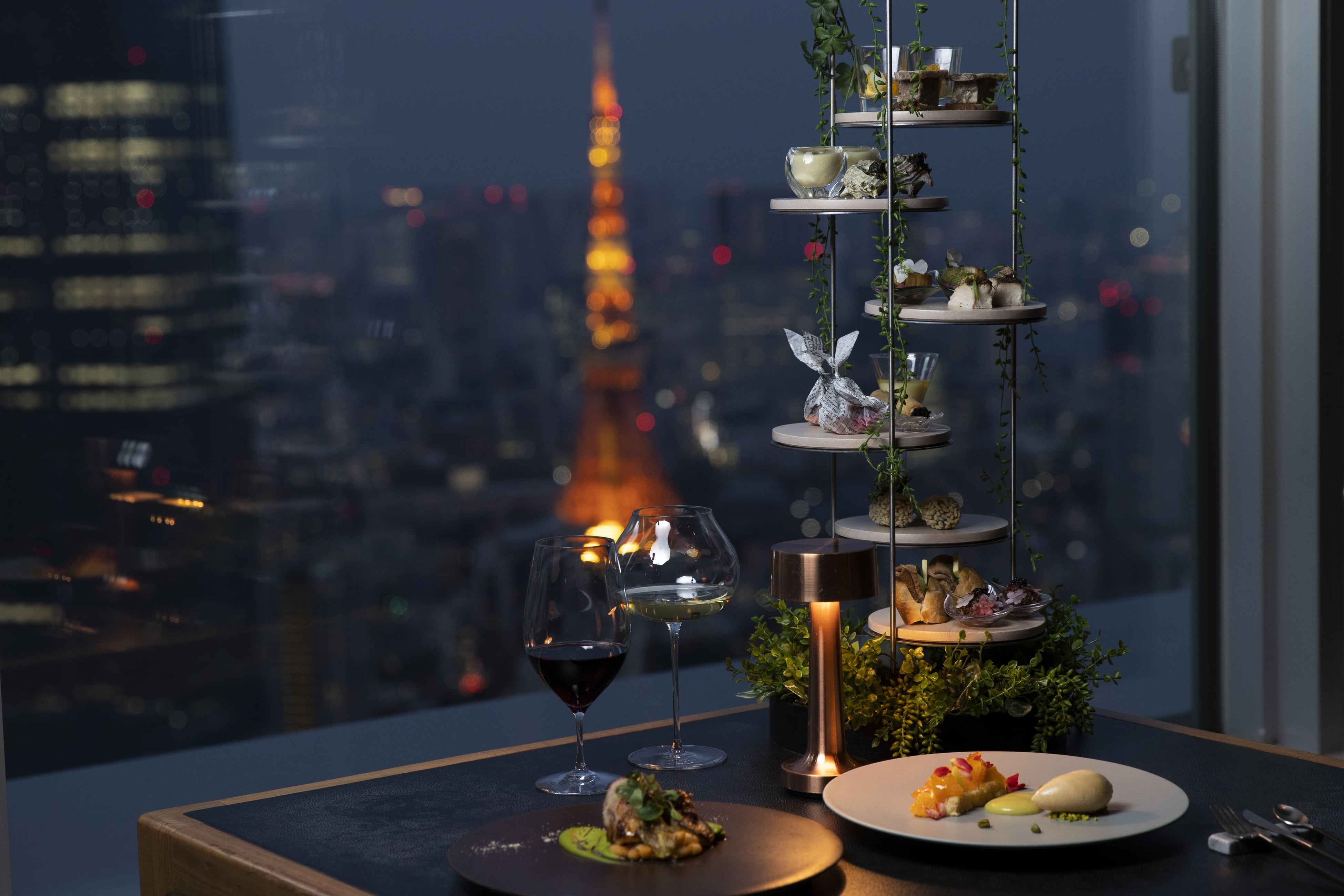 六本木ヒルズ展望台で“天空のお花見”を！3月13日（月）より屋上にて