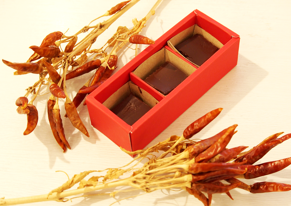 激辛生チョコレート
