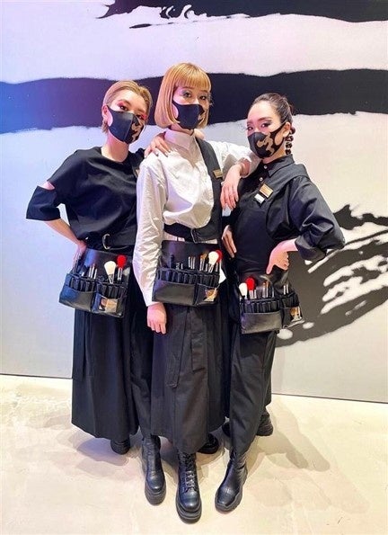 新品 04年 シャネル コスメ 美容部員 ジャケット 制服 ユニフォーム 6 日本ロレアル 化粧品業界で初めて 美容部員の制服のアップサイクルを