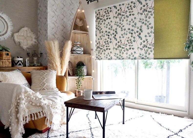 ユーカリプラスとリーズングリーンのジョイトロールスクリーン