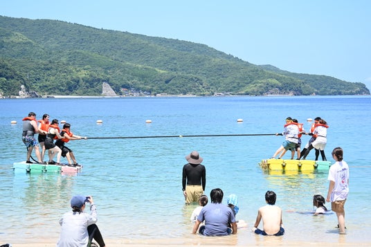 【イベント報告】地域・企業・島民がともにつくる隠岐郡海士町の夏の海上綱引き大会「海士びらき2026」を開催しました 【イベント報告】地域・企業・島民がともにつくる隠岐郡海士町の夏の海上綱引き大会「海士びらき2026」を開催しました