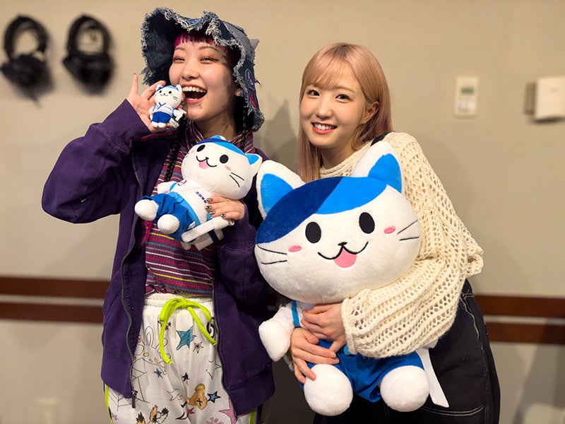 (左:水曜日のカンパネラ・詩羽、右:本田仁美)