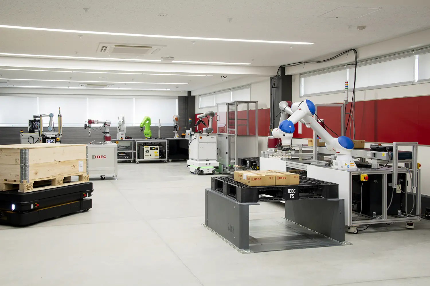 協調安全ロボットテクニカルセンター