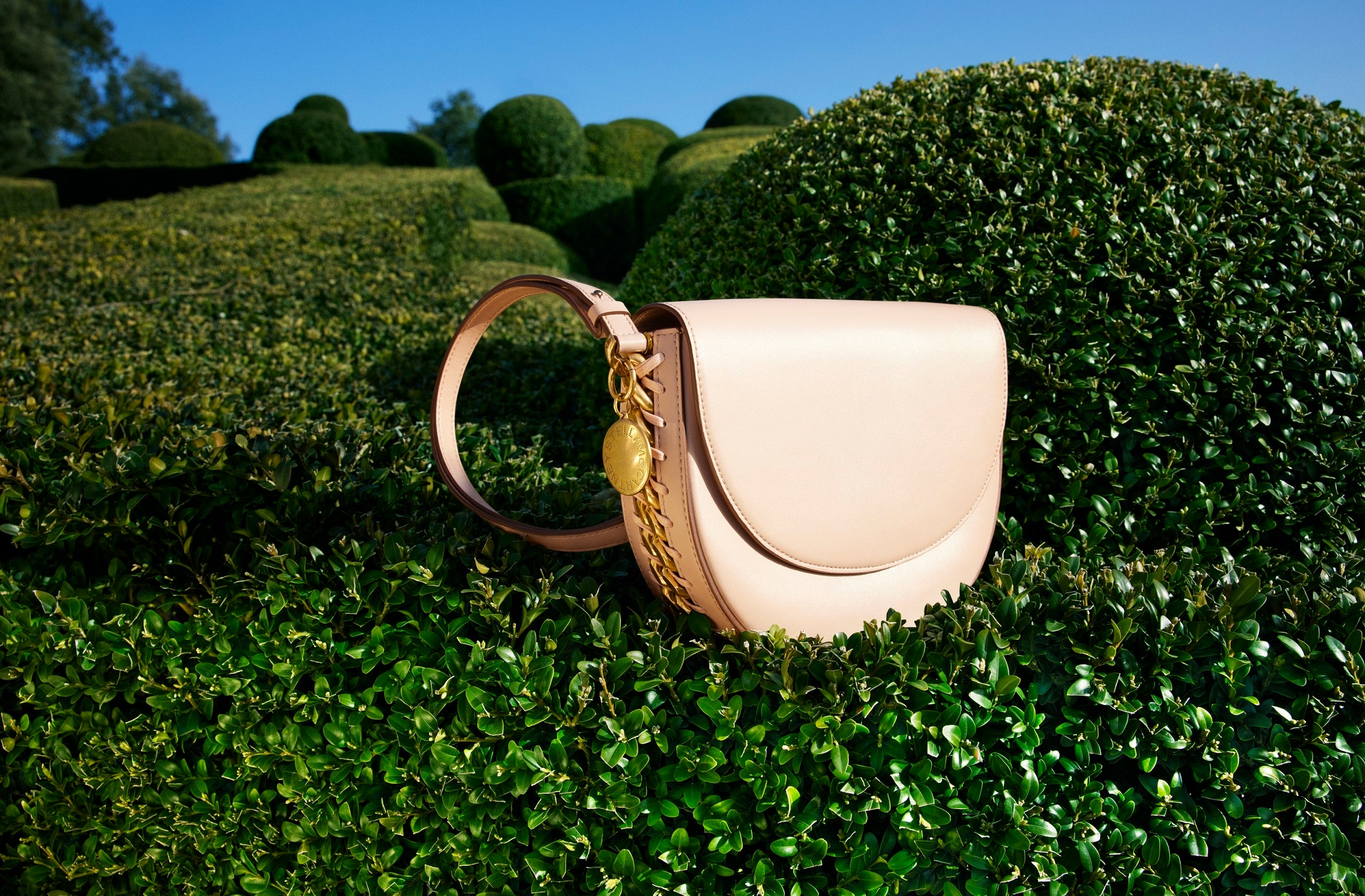 ステラ マッカートニー2022年サマーキャンペーン「フレイム」バッグ