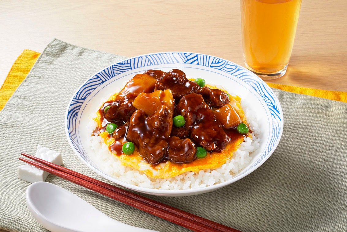 アレンジメニュー：黒酢酢豚あん天津飯