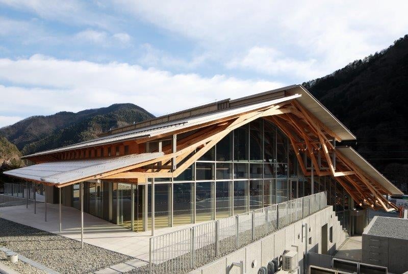 丹波山村の新大屋根庁舎を設計・施工 | 太陽工業株式会社のプレスリリース
