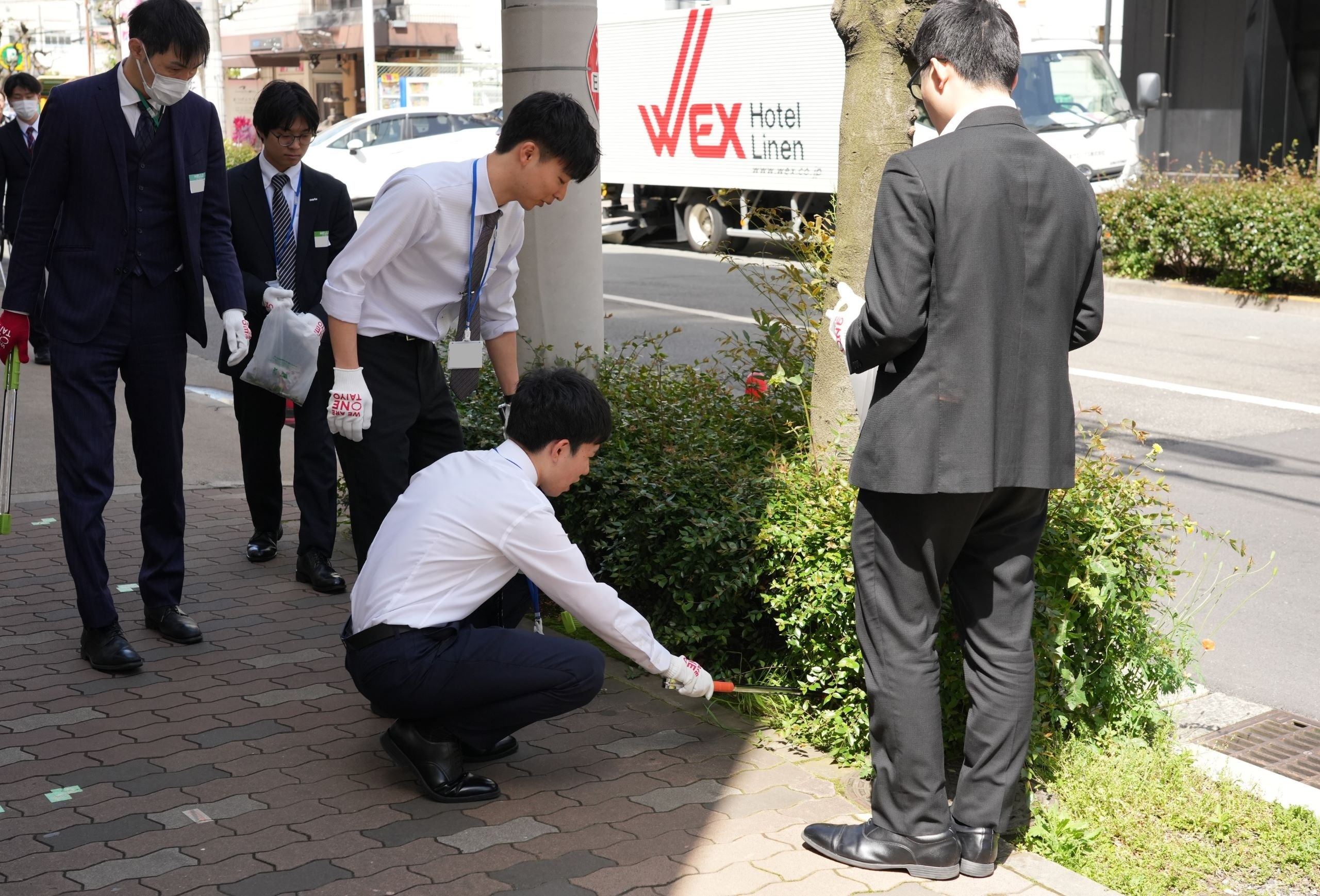 地域清掃活動「CLEAN WALK」