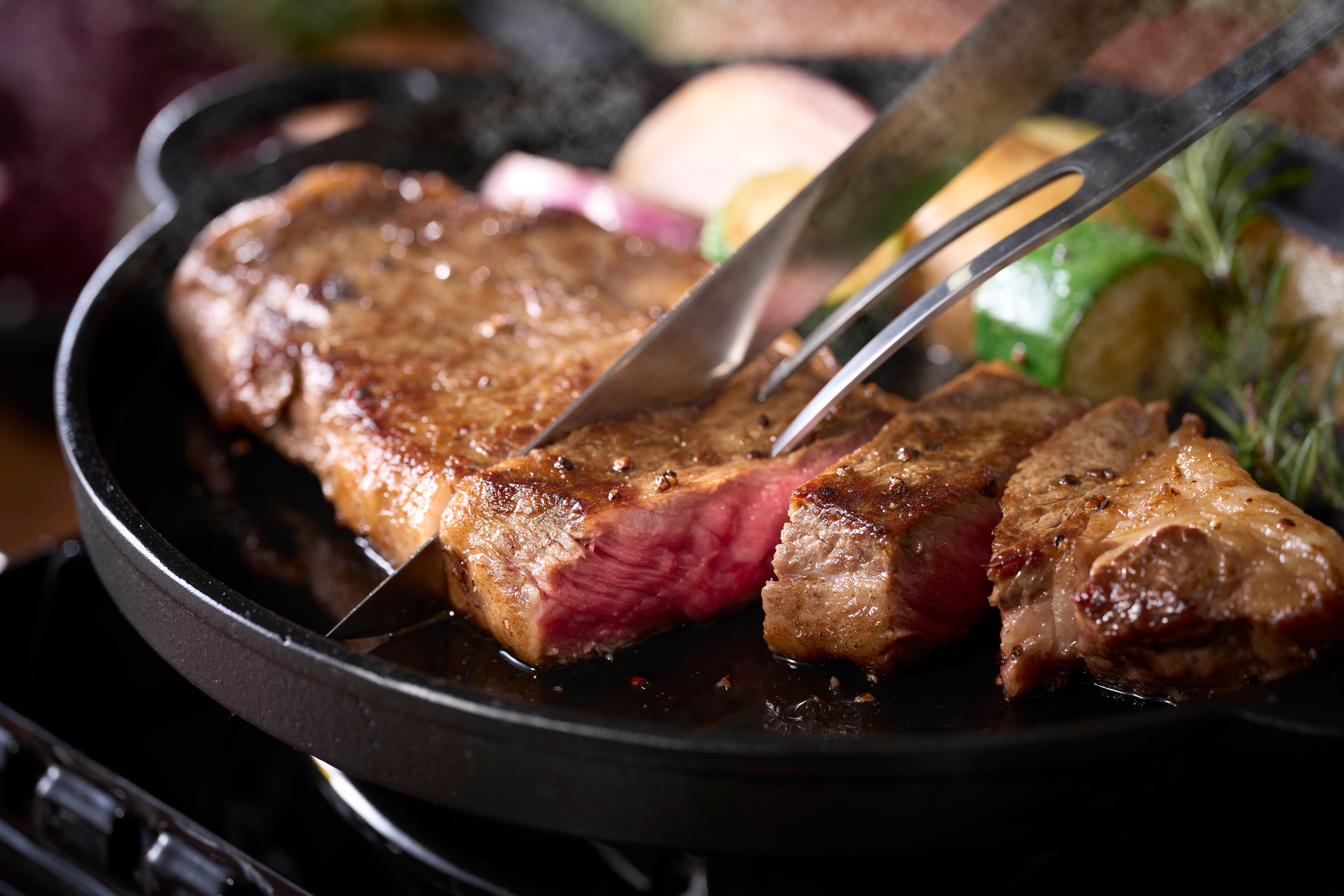 大特価！　ステーキ用焼き鐵。 分厚いステーキ肉が美味しく焼ける！イワタニカセットフー専用