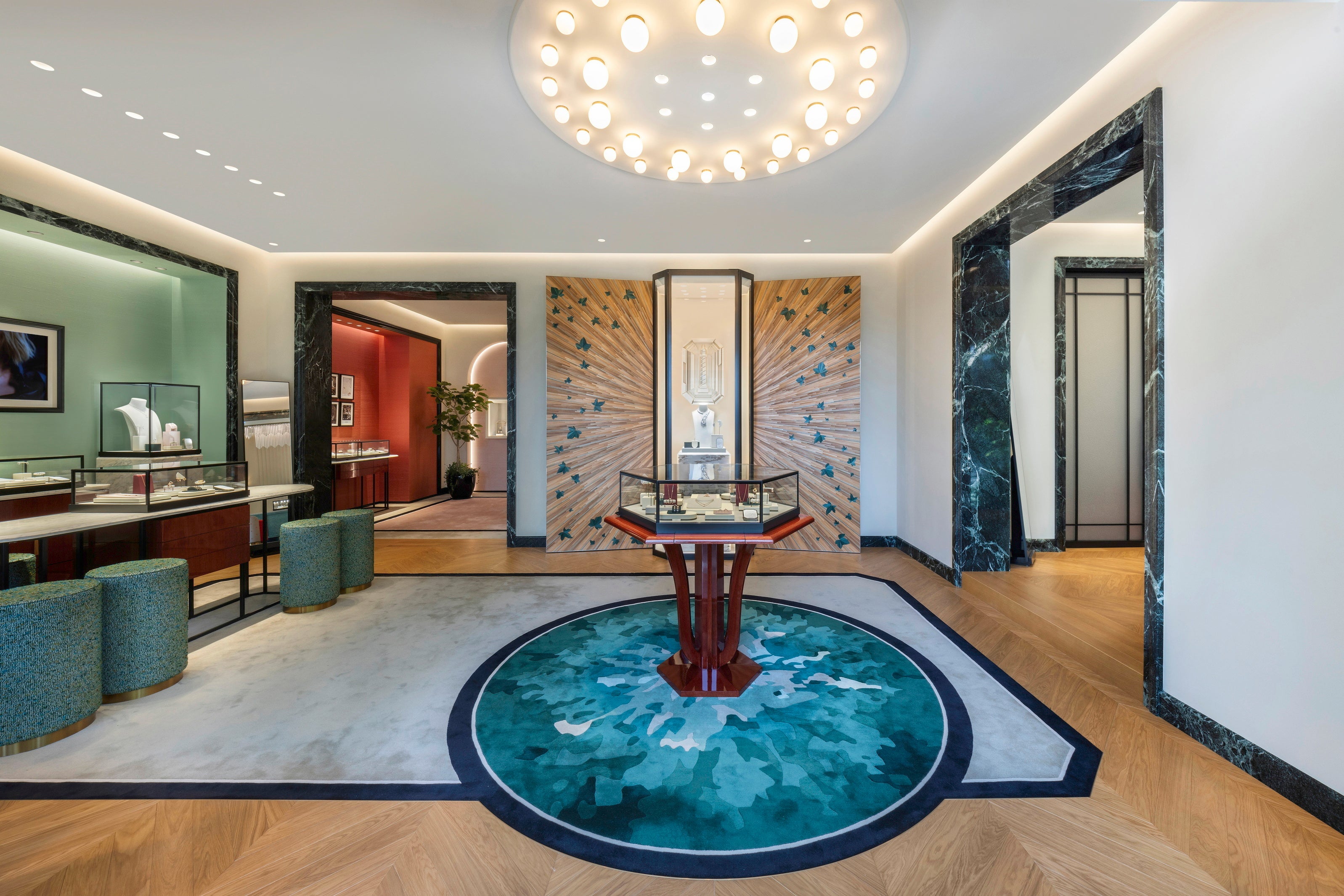 ブシュロン表参道」 リニューアルオープン | 株式会社 ブシュロン