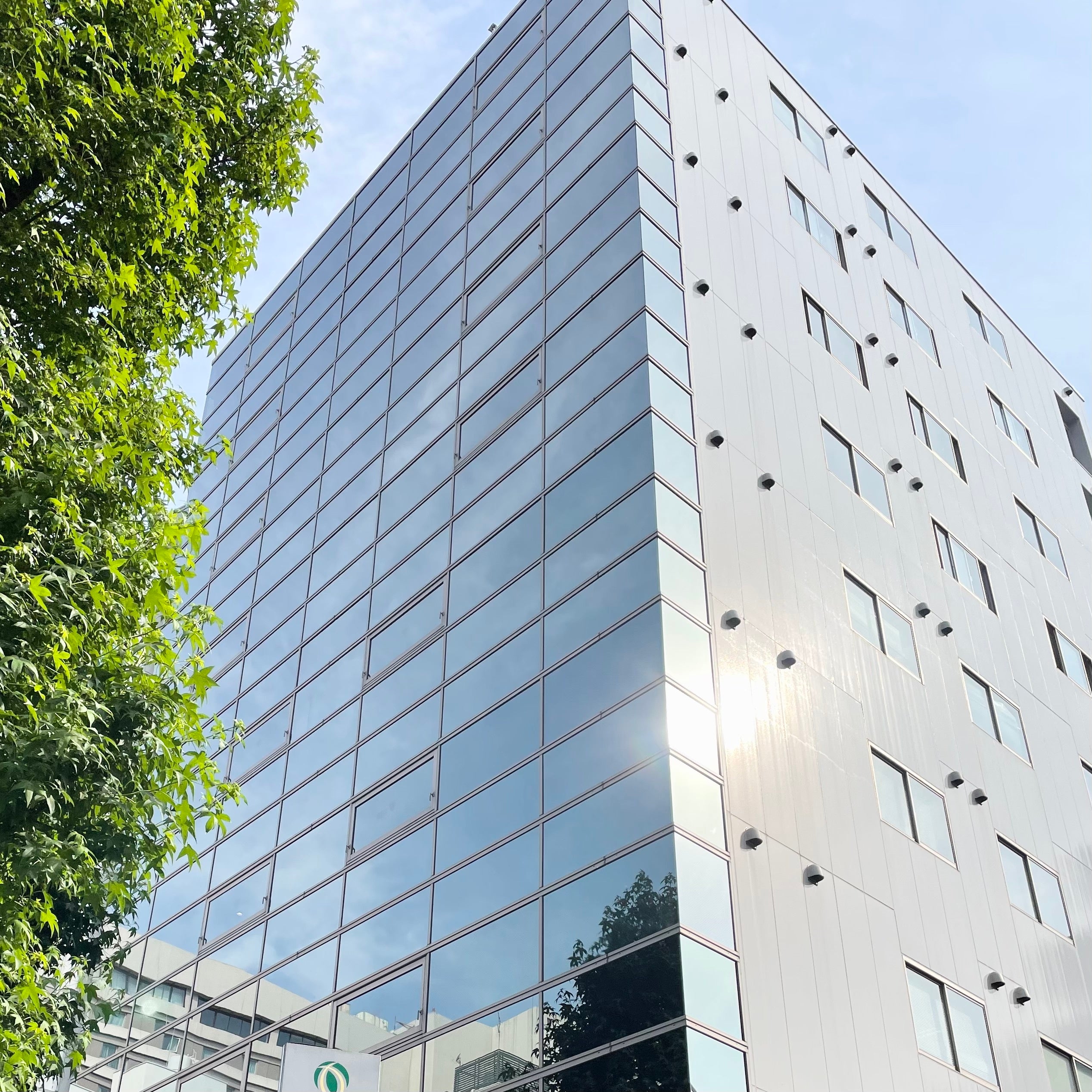 株式会社ビルドサロン 博多営業所ビル外観