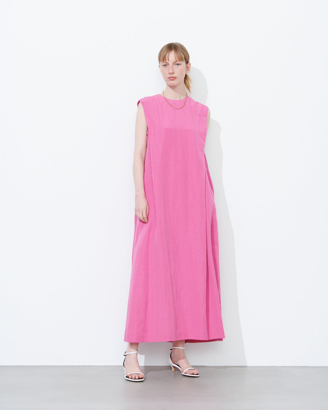 LINEN RAYON ワンピース ¥29,700(税込)