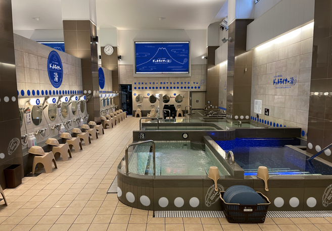 ドットライナー柄の浴室　イメージ