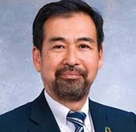 青森市立沖館小学校　大賀校長先生