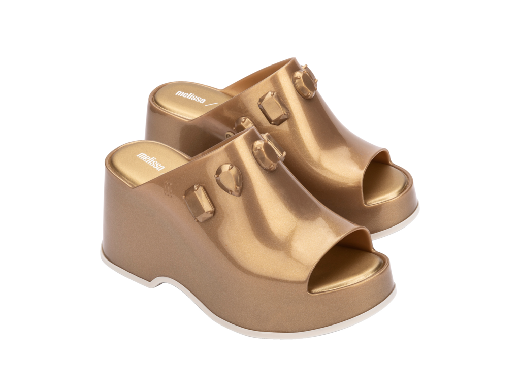 Melissa + UNDERCOVER Patty Stones   ベージュ、ブルーグリーン、ブラック  ヒール高9cm  ¥27,500（税込）