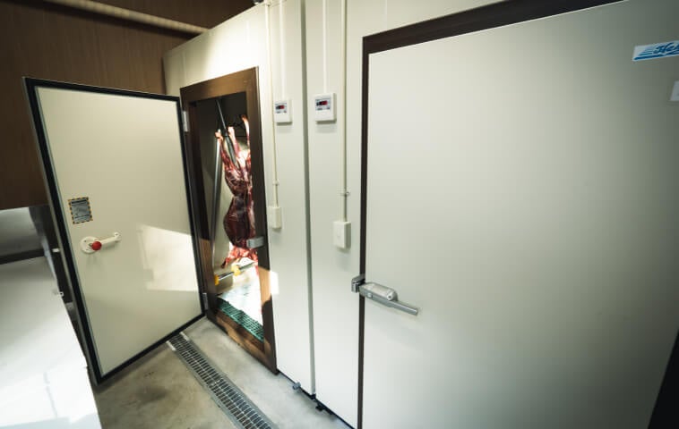 横瀬ジビエ製造場 精肉加工施設内