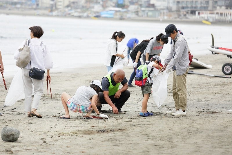 マイクロプラスチック除去に注力したビーチクリーン