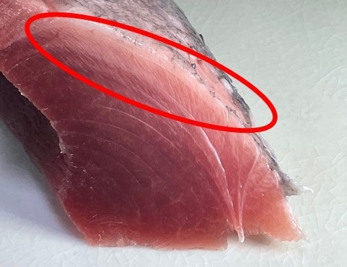 白い部分（脂）が多いのが特徴