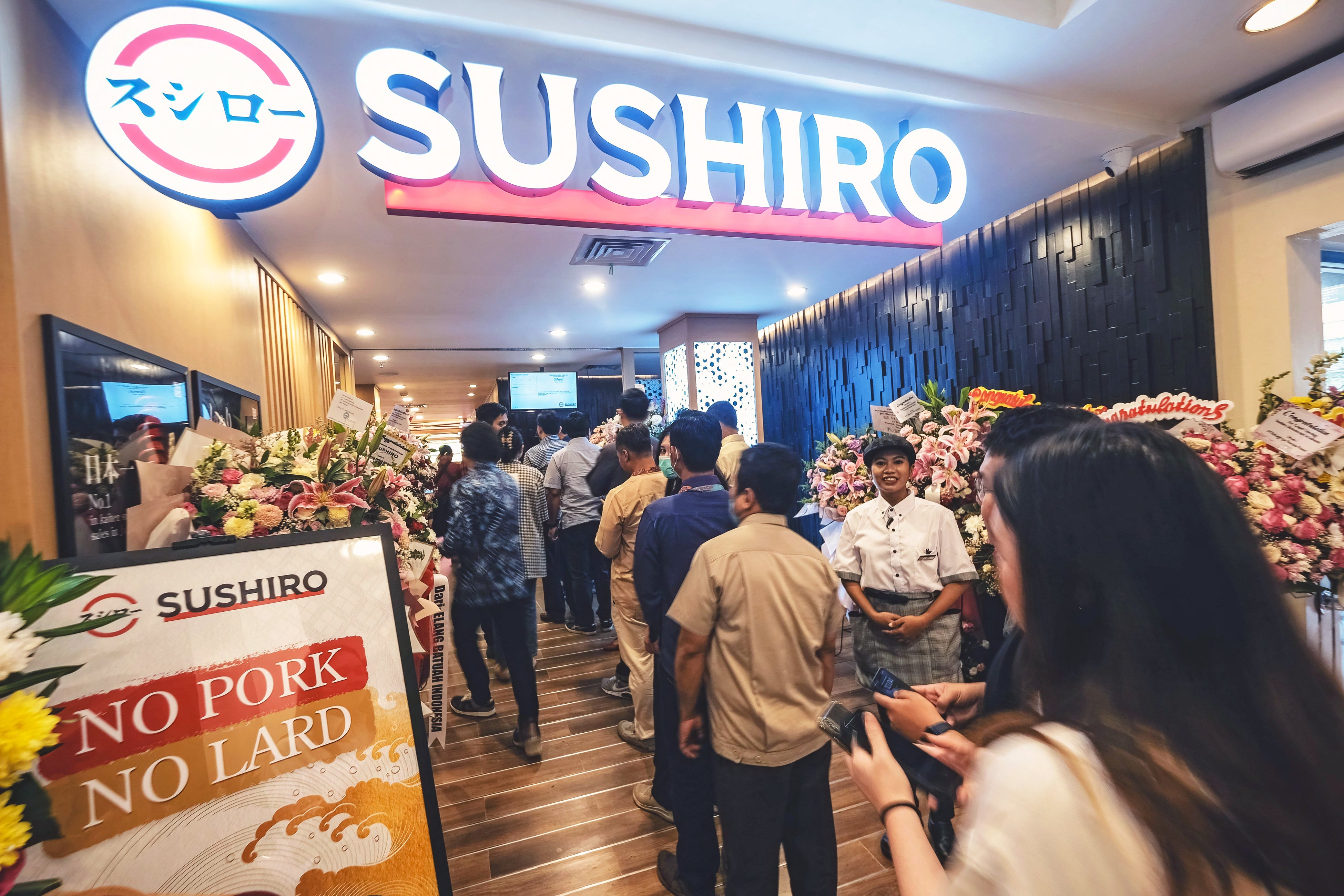 インドネシア1号店 「スシローポンドックインダモール店」