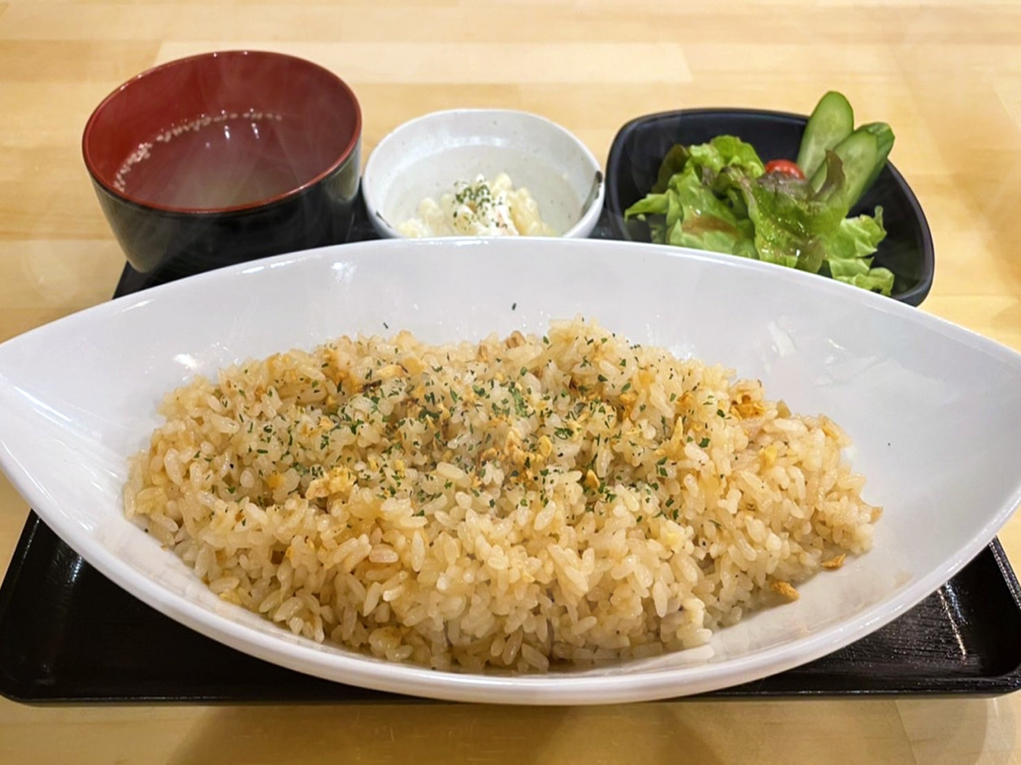 ガーリックライス定食