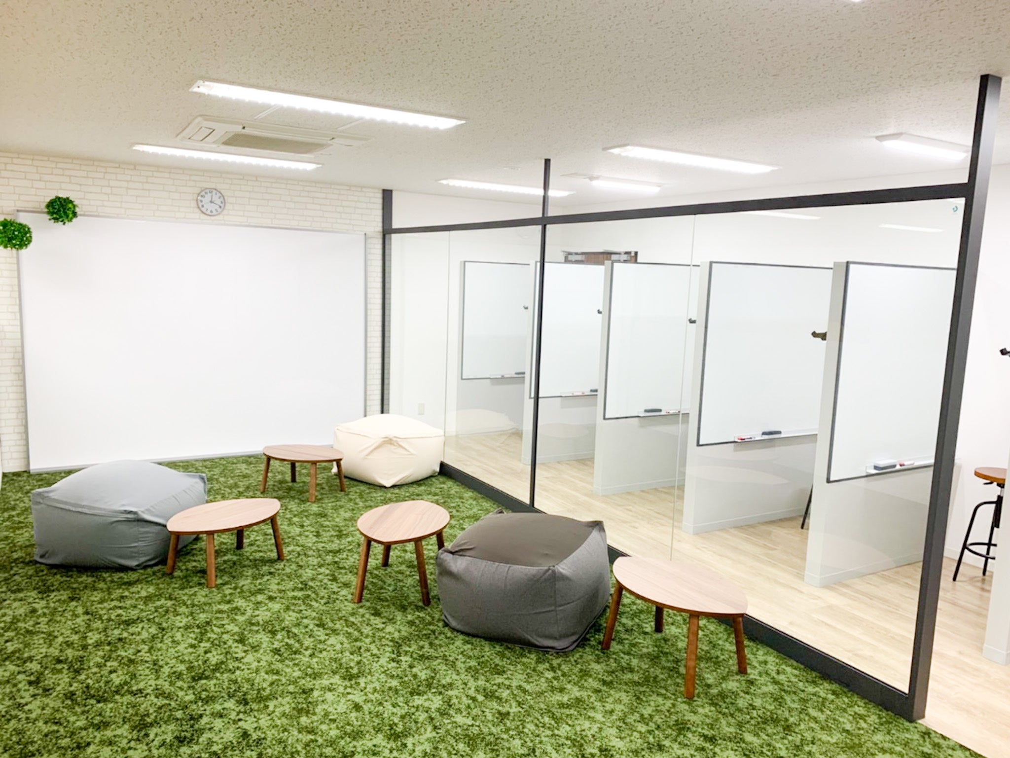 生徒同士が学び合うフリートレーニングスペース