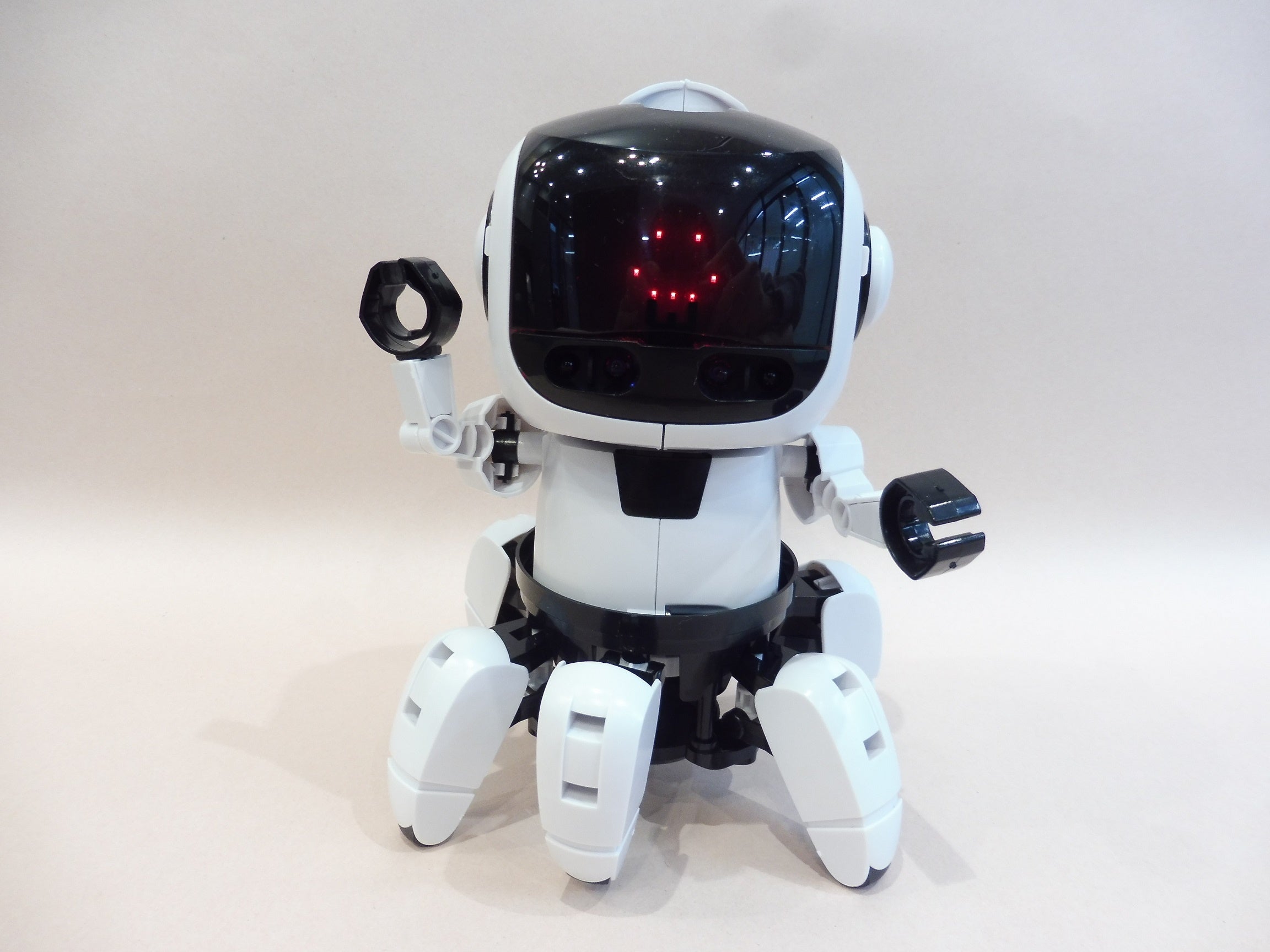 6足歩行ロボ「フォロ」を動かそう