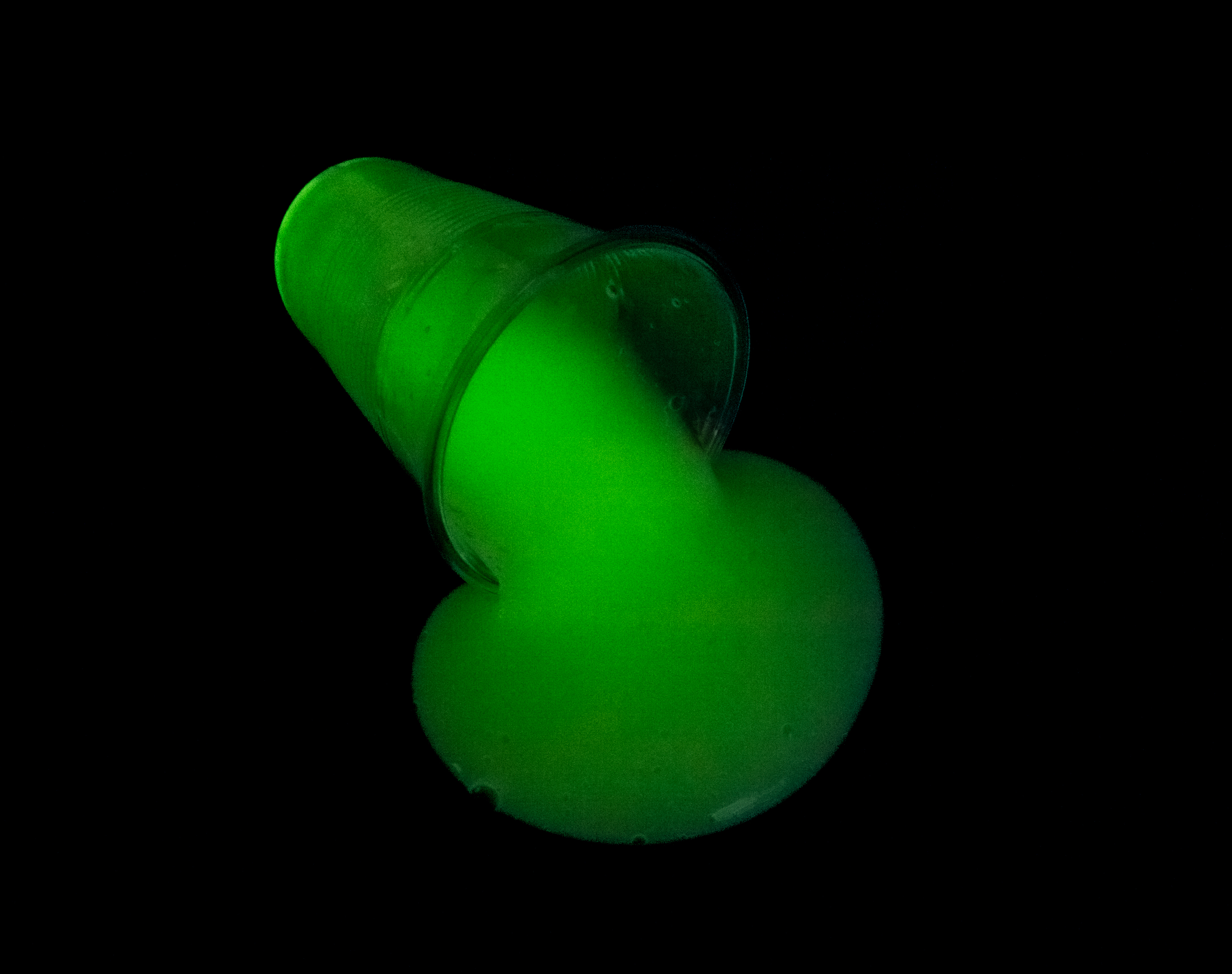 ひかるスライム