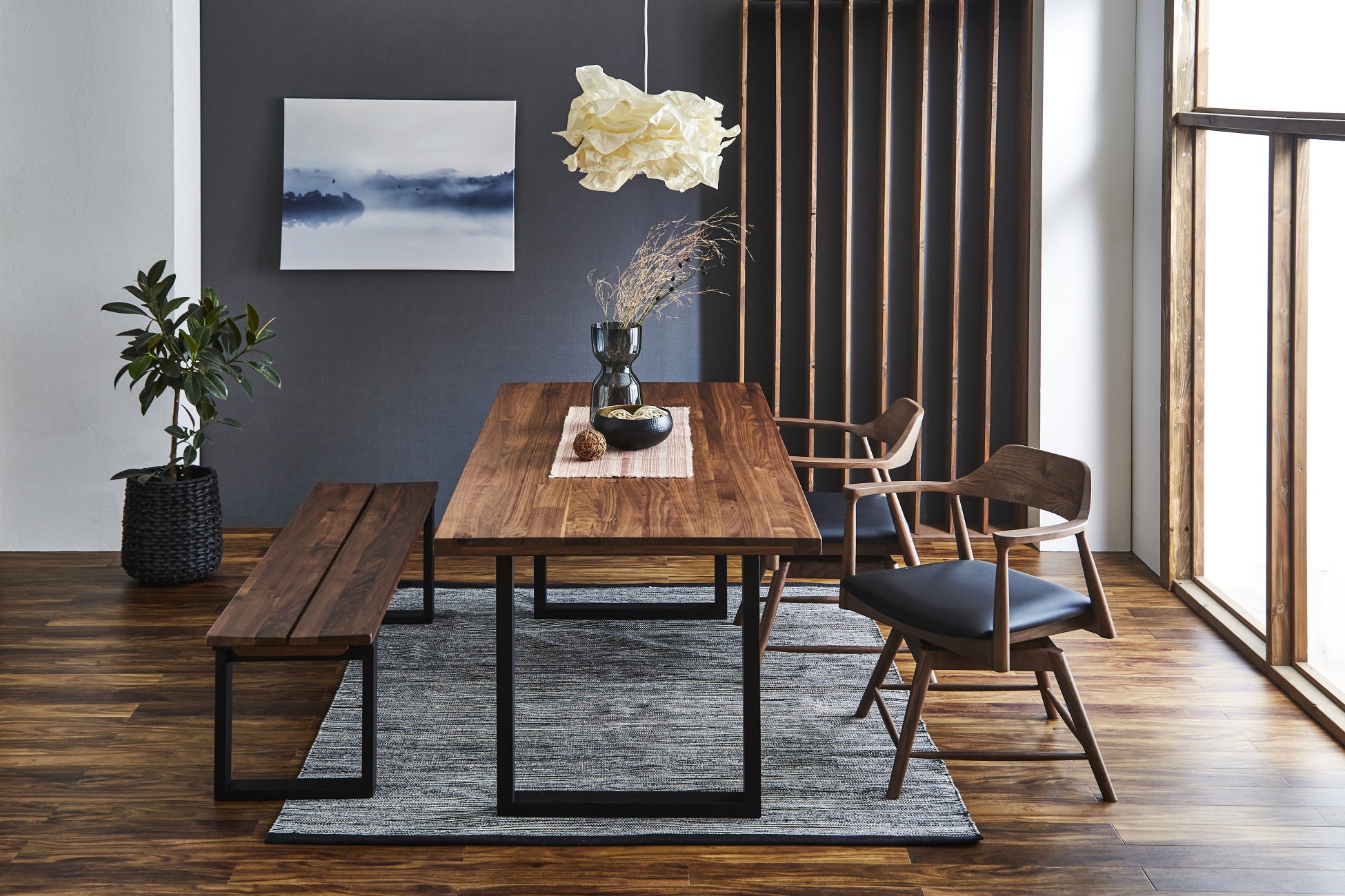 関家具オリジナルの定番人気アイテムを多数展示