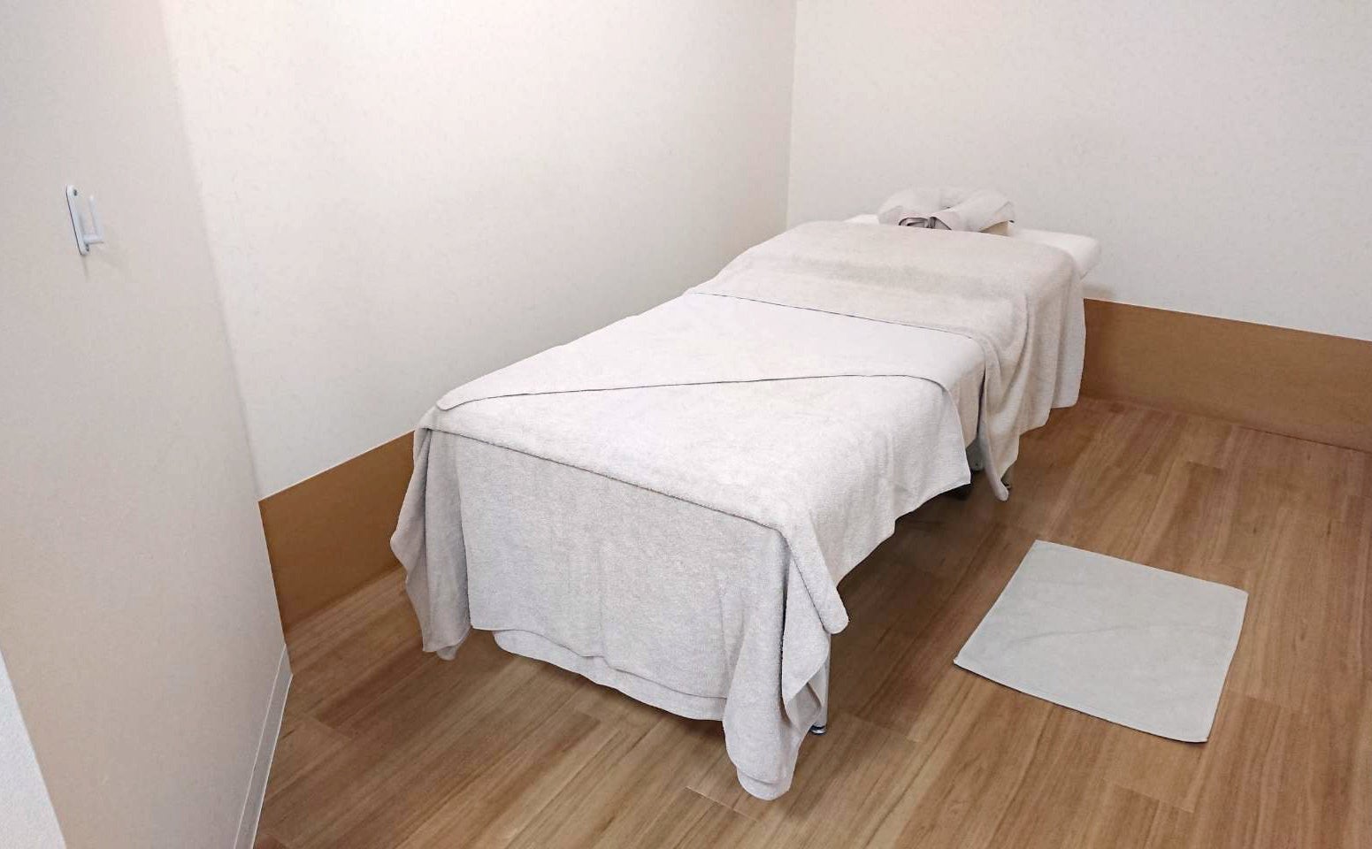 ‘Health Loop’ Studio施術スペース。自分をいたわるためのひとときを。