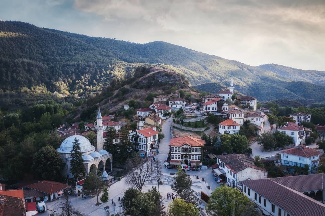 タラクル村の街並み（トルコ語表記：Taraklı）