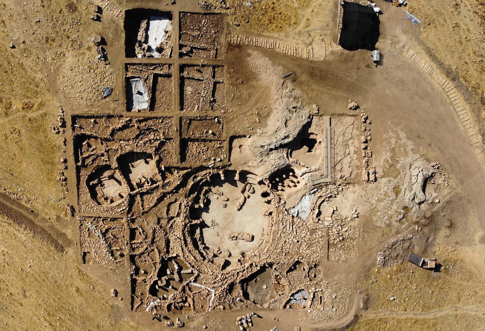 上空からのカラハンテペ