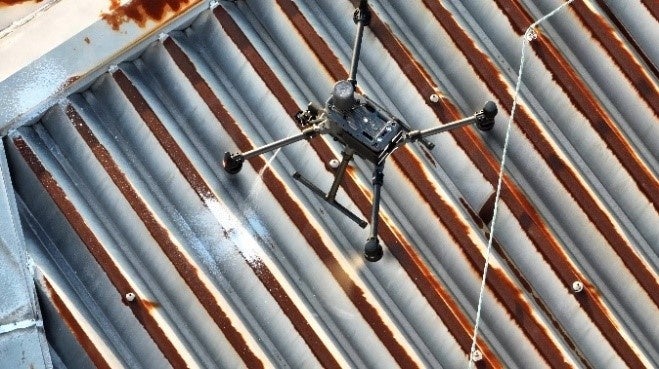 屋根補修時の様子