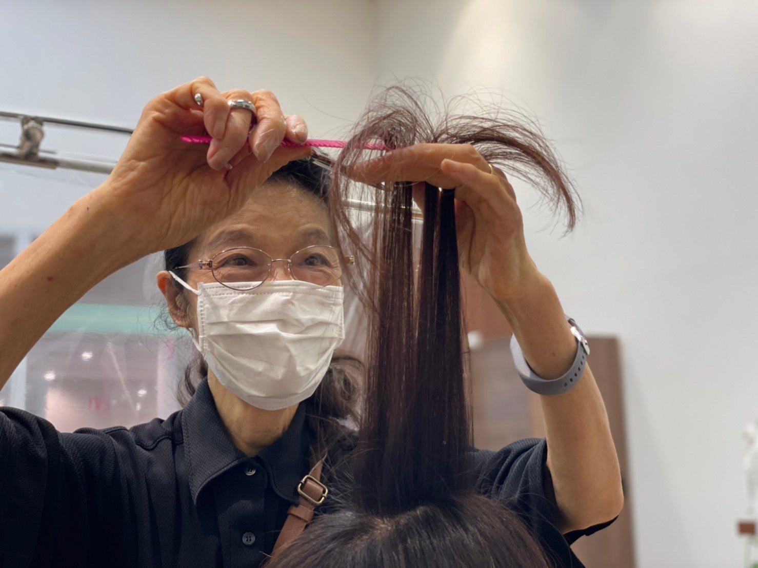 72歳最高齢現役美容師・チョキペタ ニューコースト新浦安店