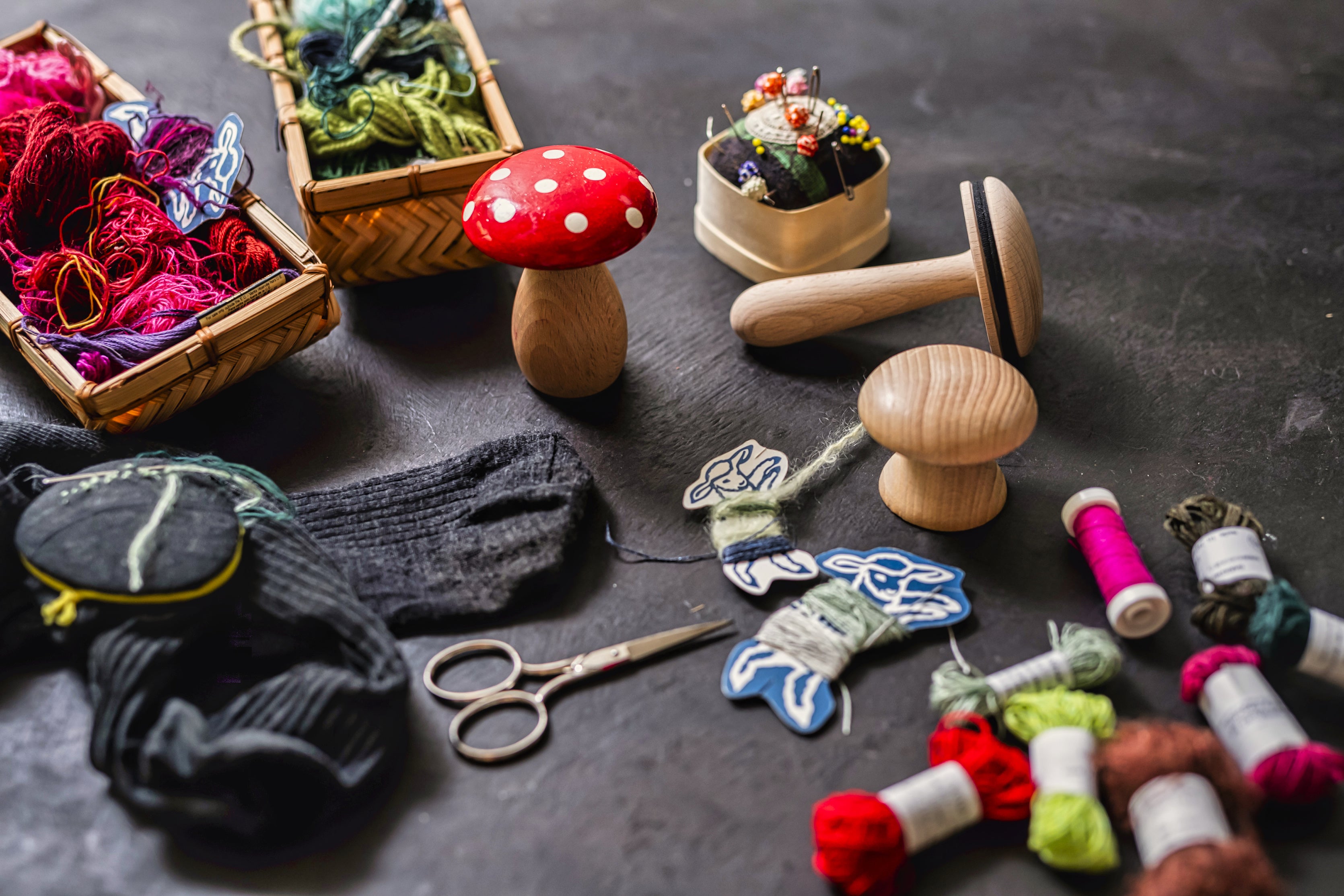 『野口光が教える、一生使えるダーニング術』出版記念展 オンラインワークショップ「繕って着続けるーデニム編」