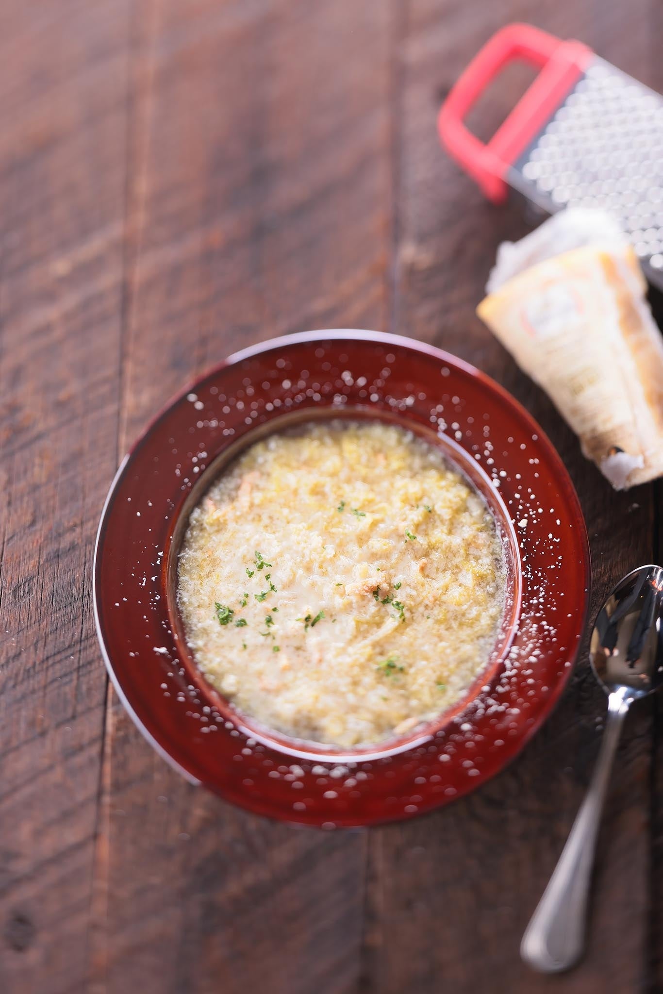 フランスの家庭料理、たっぷりキャベツのスープ