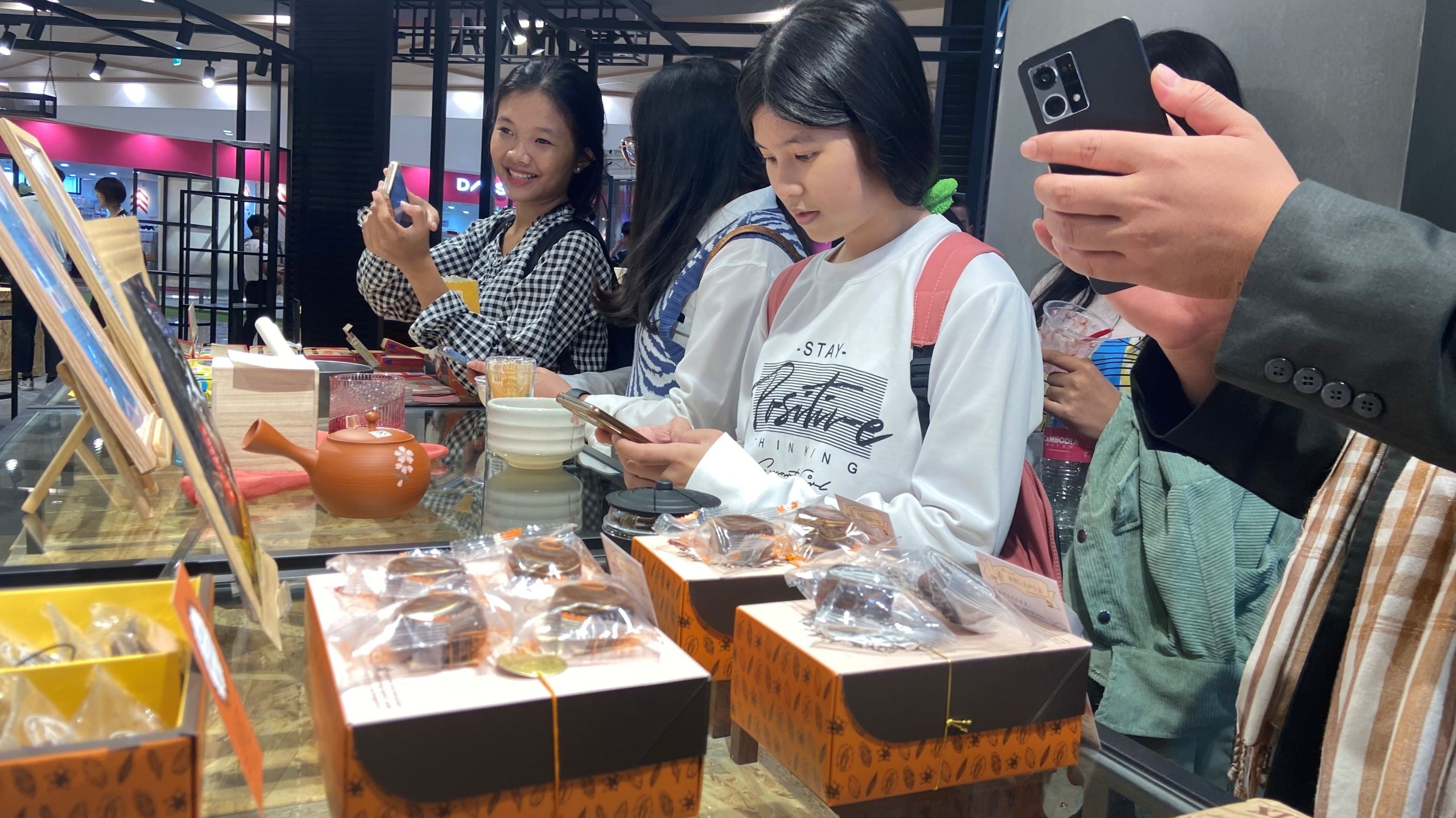 「j-Grab Mall」常設ショールームストア（AEON MALL PLUS ＠イオンモール ミエンチェイ店）