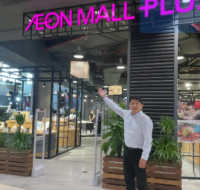 Buy TOKYOより： イオンモール（カンボジア）ミエンチェイにて