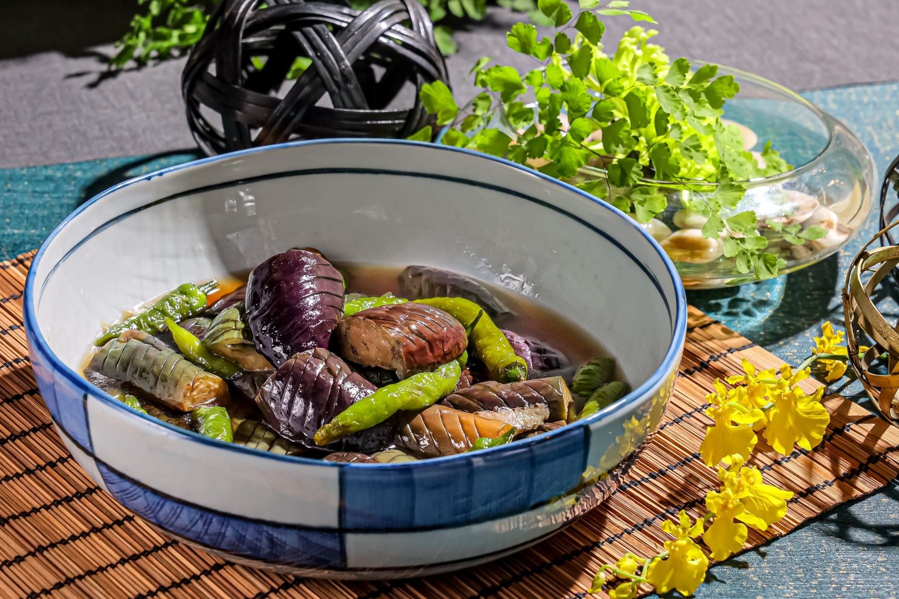 茄子と甘長のコンソメ揚げひたし