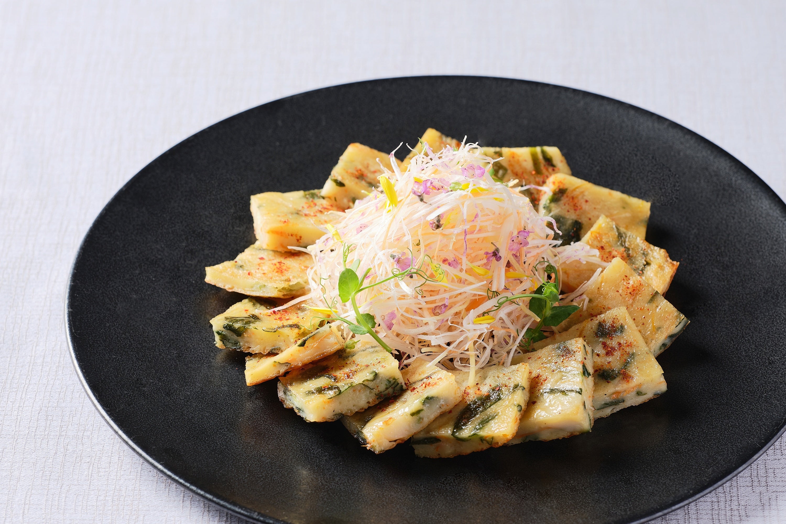 海鮮チヂミと香味野菜のジュリエンヌ