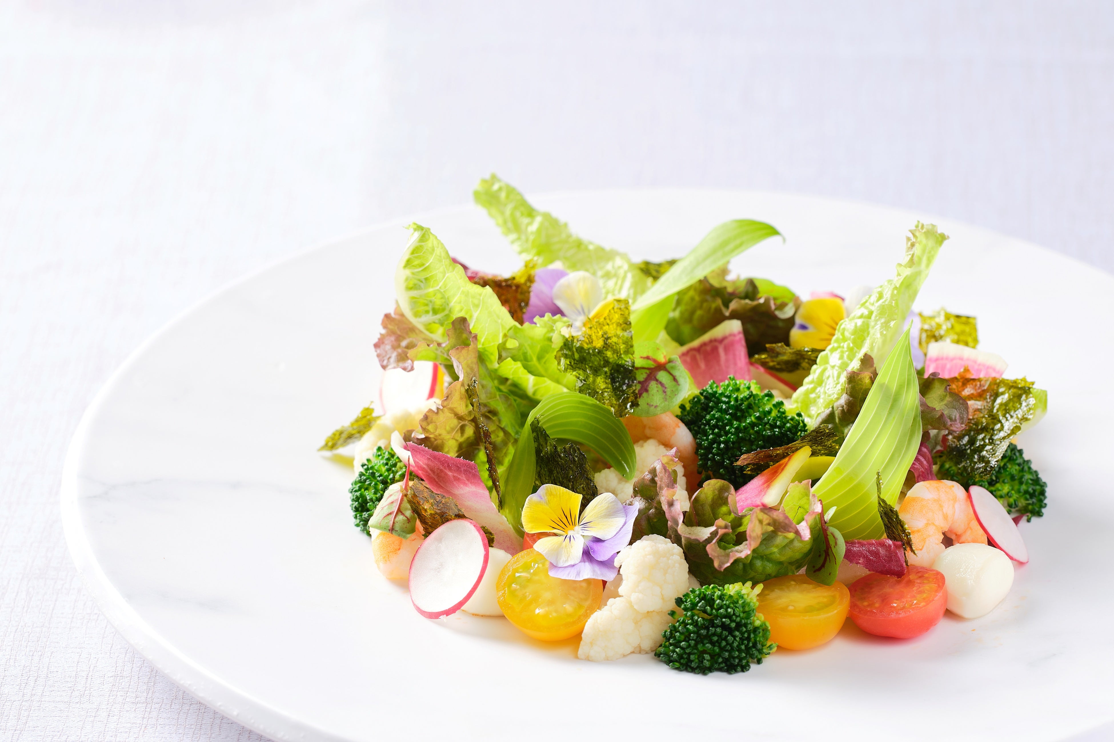 旬菜のガーデンサラダ　チョレギ風味