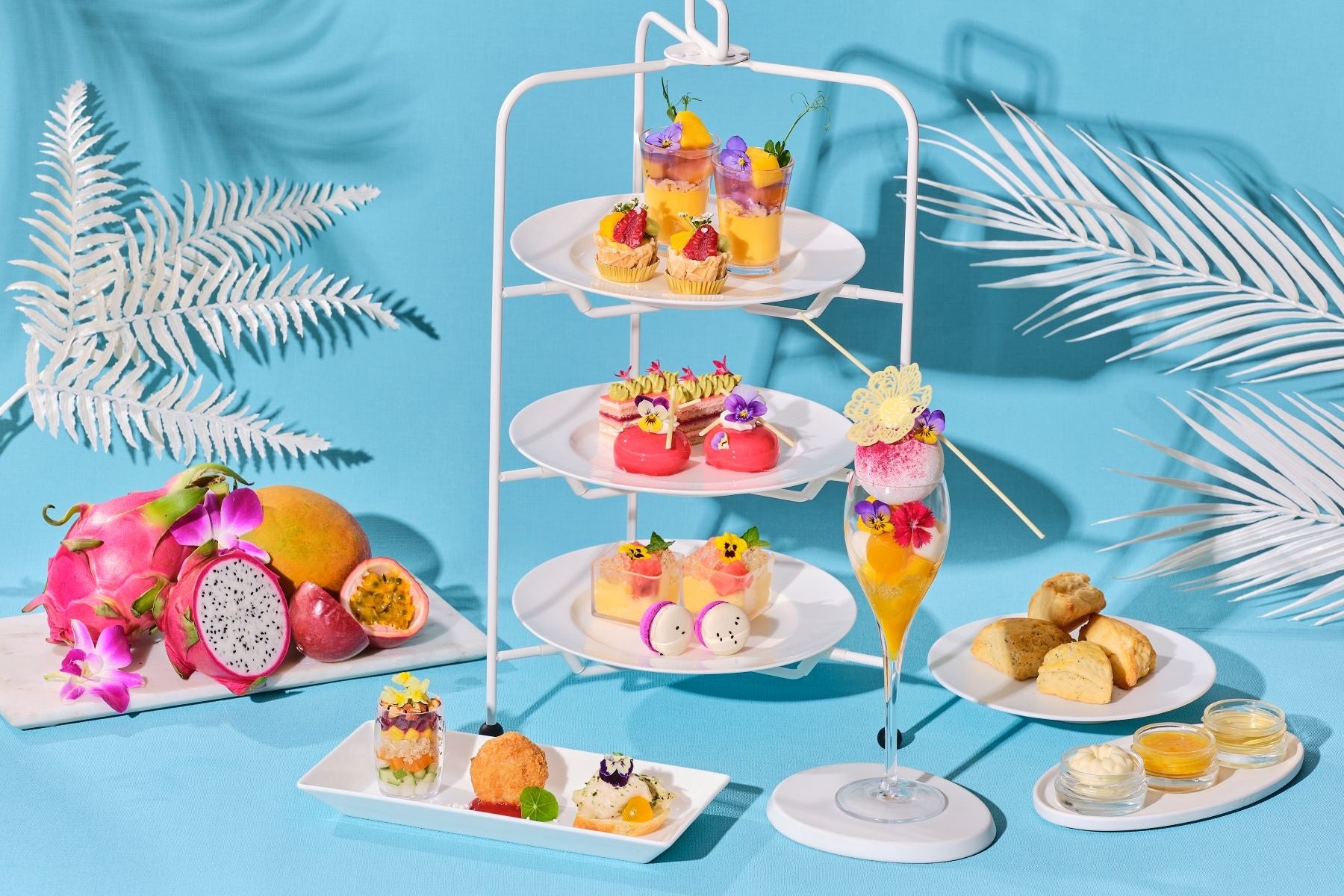 新宿・曙橋】マンゴー、キウイ、スイカなど色鮮やかなフルーツを贅沢に