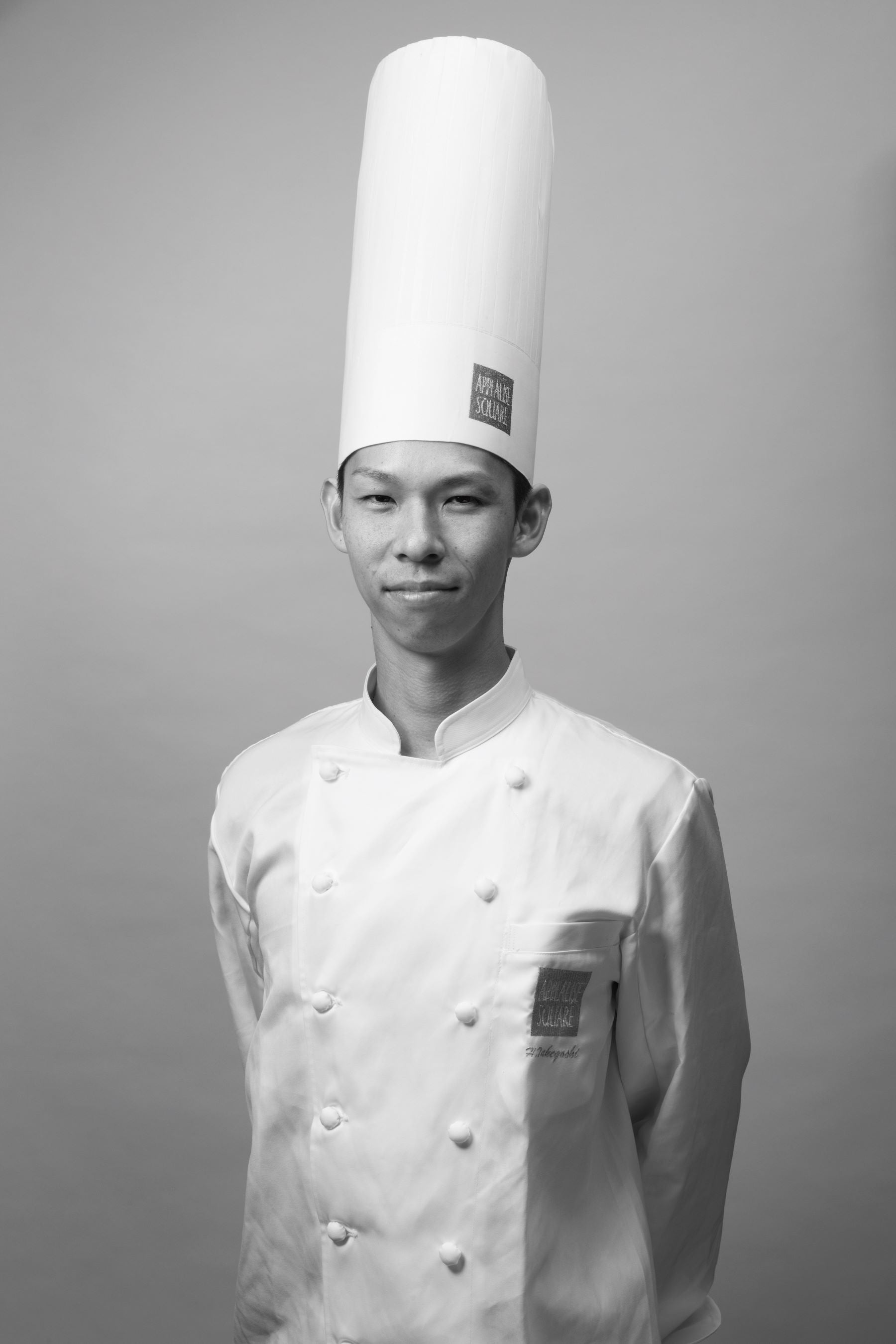 アートグレイスウェディングシャトー／ 大宮璃宮　料理長　竹腰　弘幸