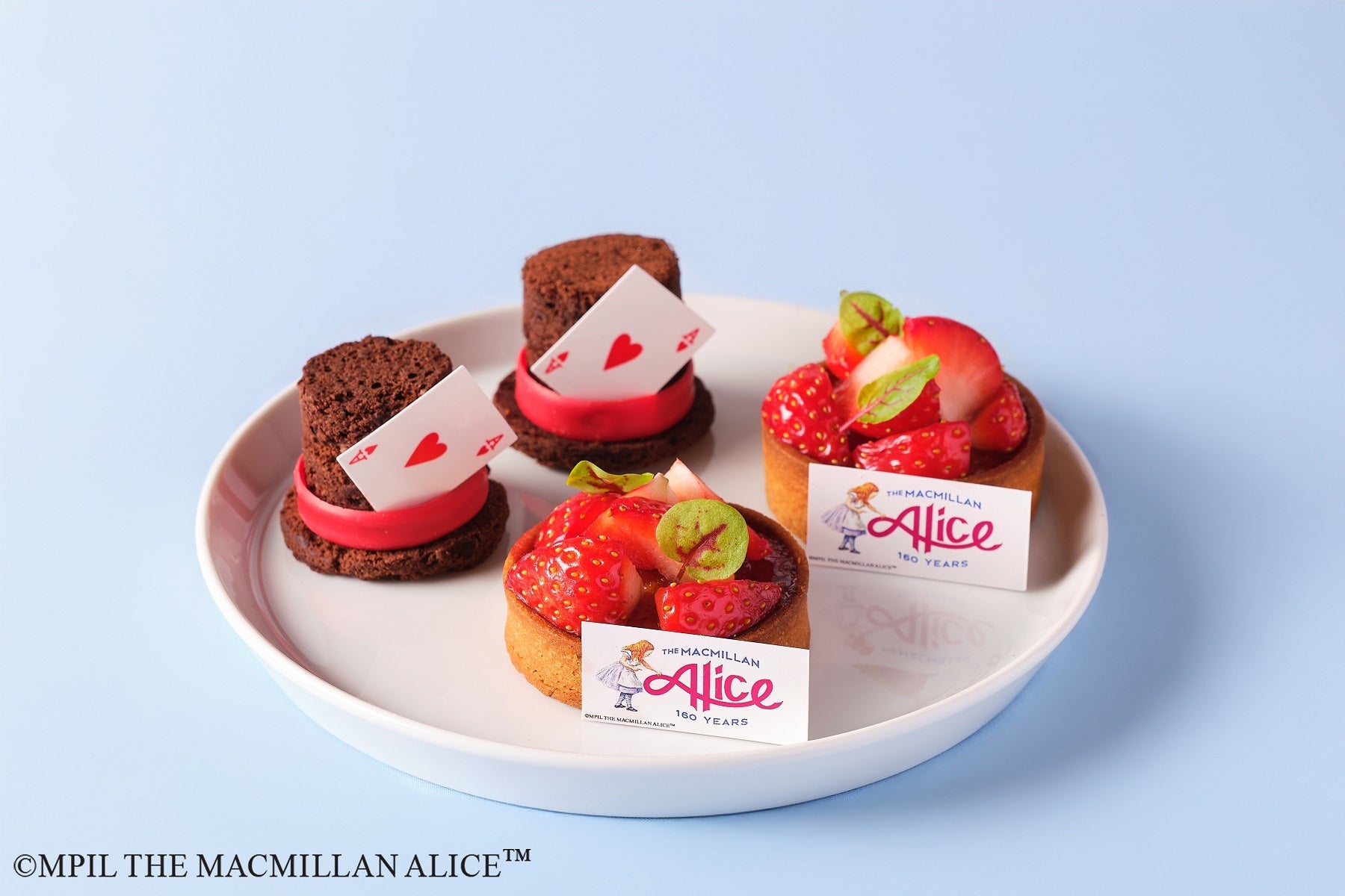 不思議の国のアリス”の甘いお茶会へ誘う『アリスのストロベリー