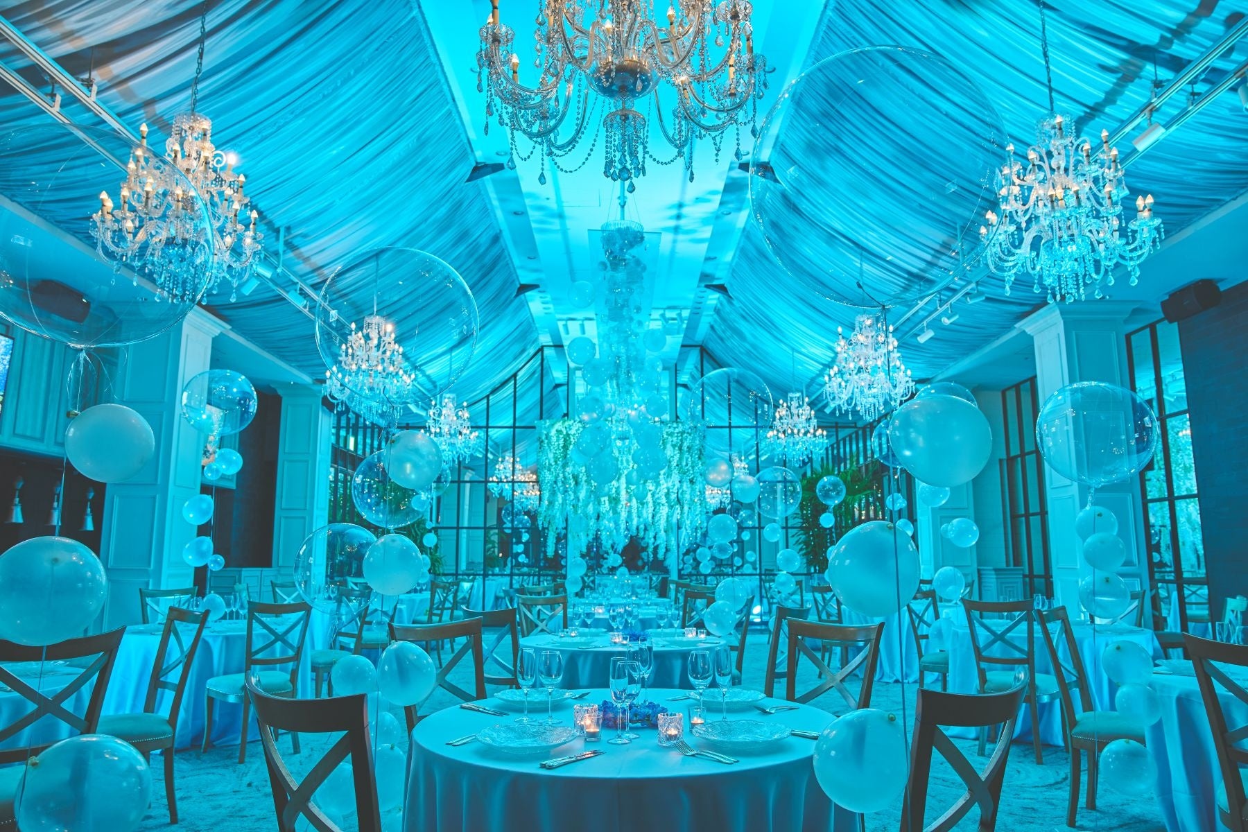 Ristorante Mare Blu 的蓝色夏日晚餐体验