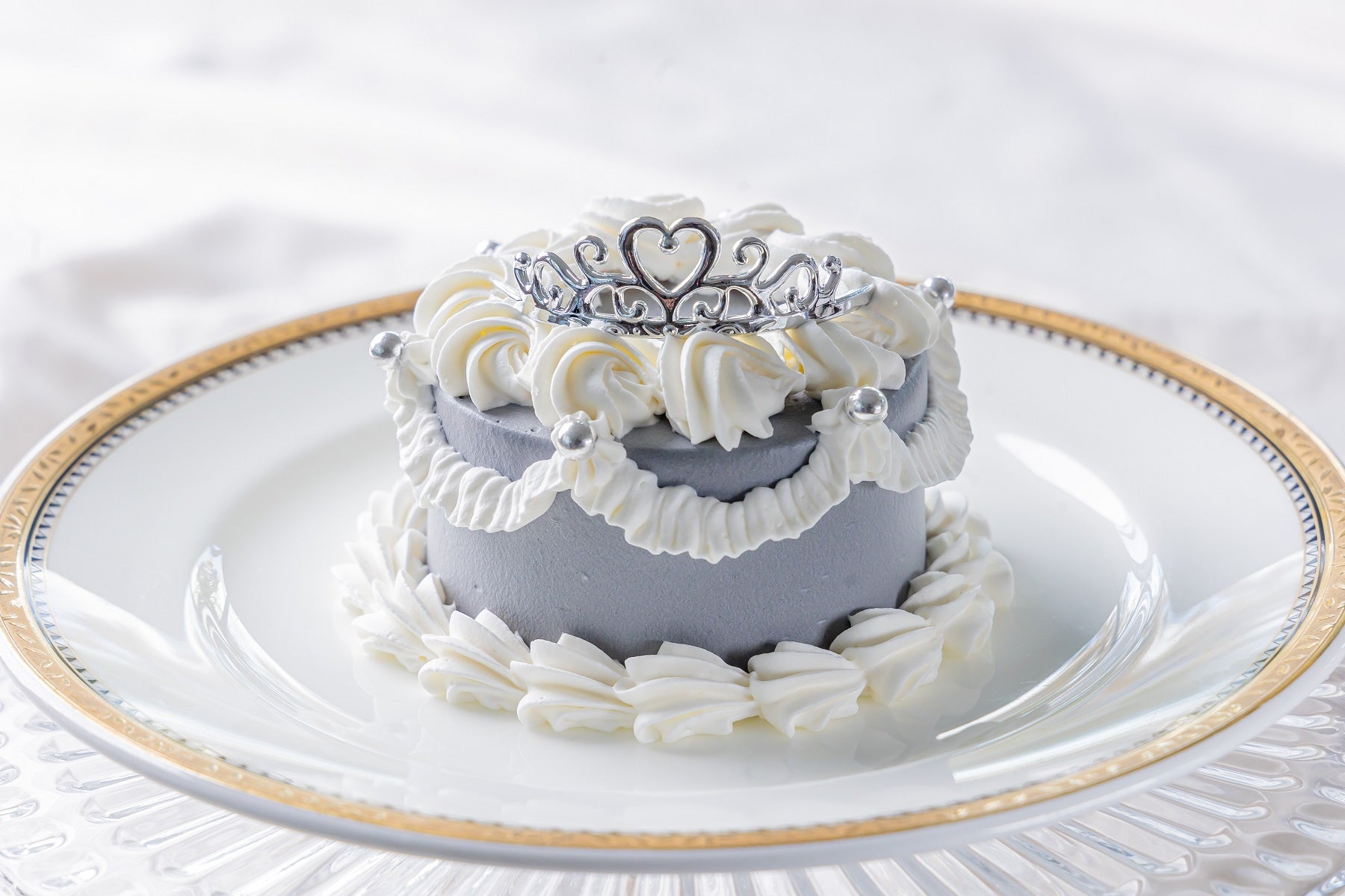 選べる推しカラーのクラウンケーキ（いちごのティラミス）※直径8cm