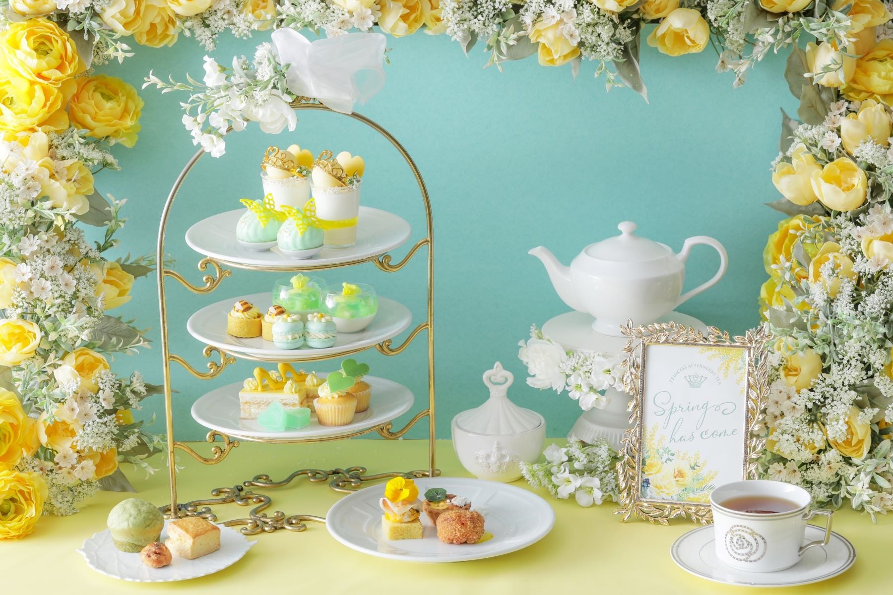 ▲プリンセスバイカラーアフタヌーンティー～Lemon Yellow ＆ Melon Green～　※6月14日（水）までの販売