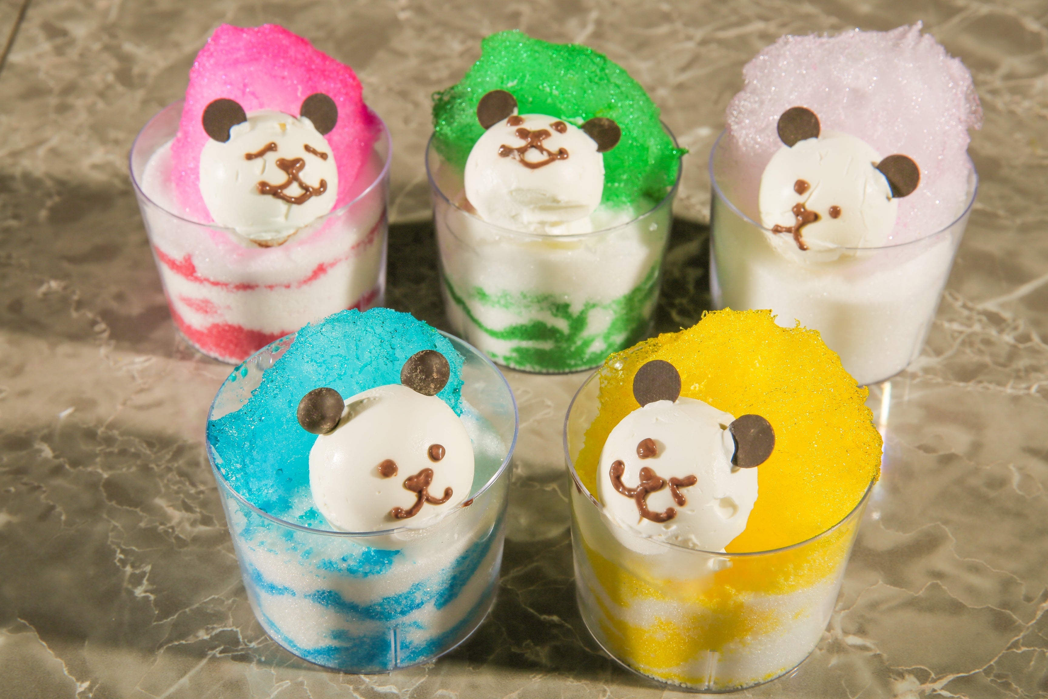 自分で仕上げるスペシャルデザート「コットンキャンディ―かき氷」イメージ