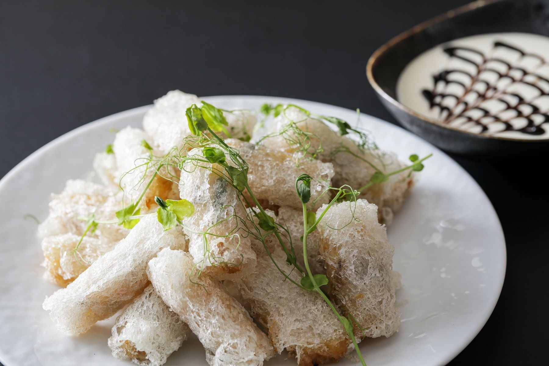 白身魚のフリット バルサミコリエとタルタルソース（マンカストラップ）